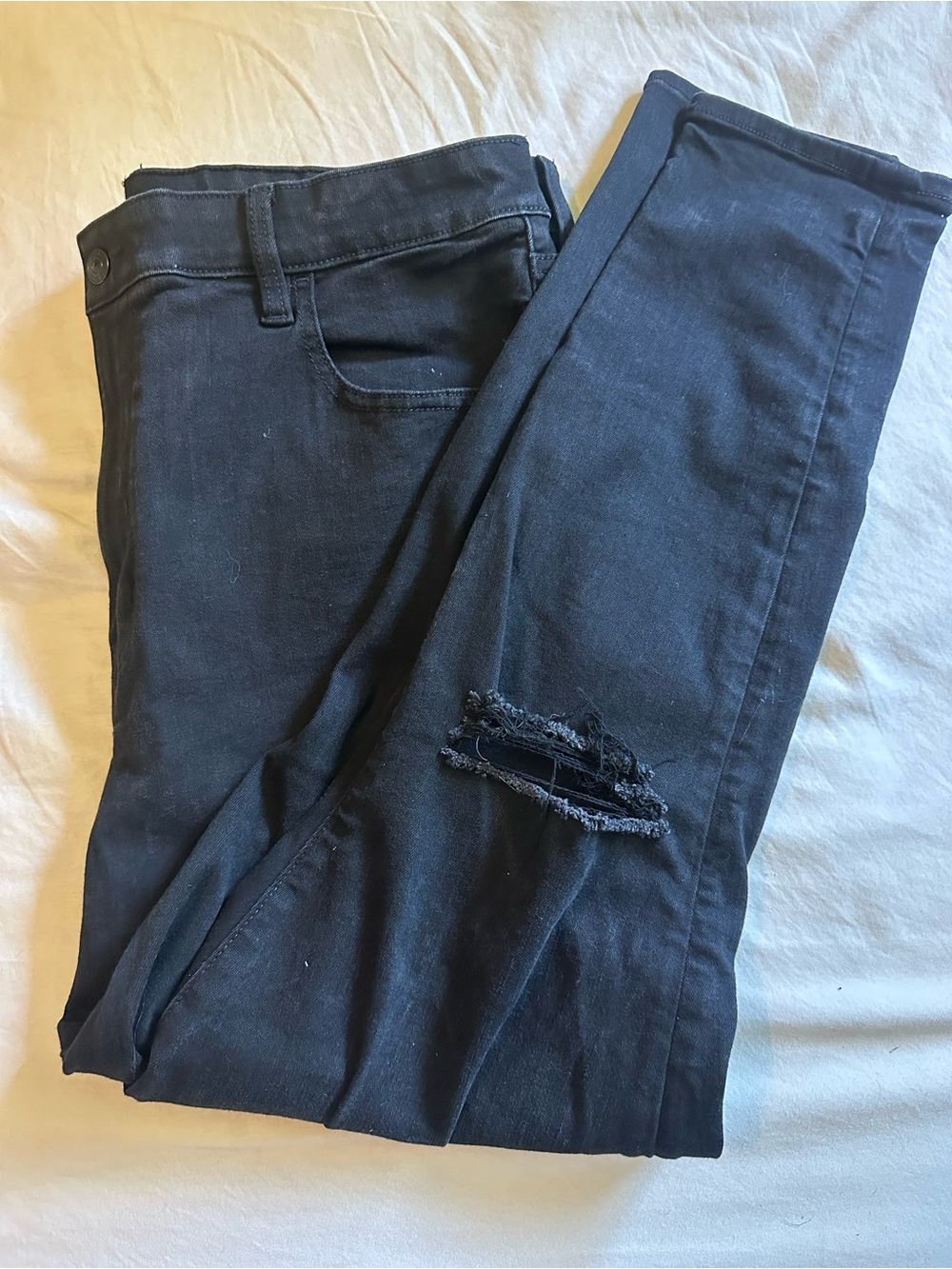American Eagle Super High Rise Black Jeggings 18 Short Distressed